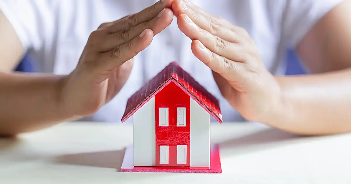 ¿Cuál es la diferencia entre un seguro multirriesgo y un seguro básico de hogar?