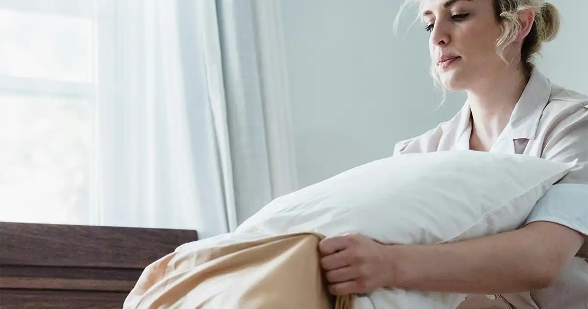 ¿Cómo asegurar a una empleada del hogar?